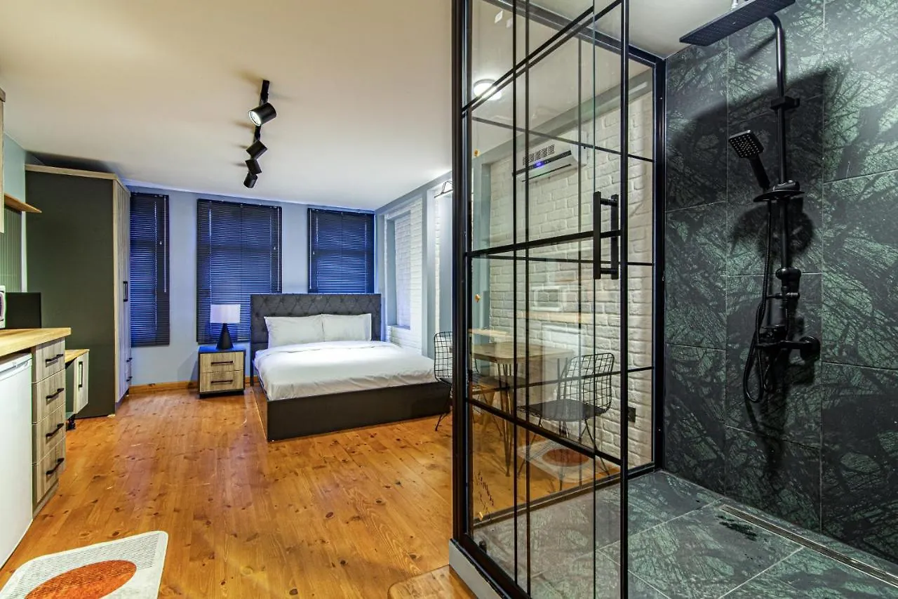 Chic Studio Flat Close To Kennedy Avenue In Fatih İstanbul Daire
