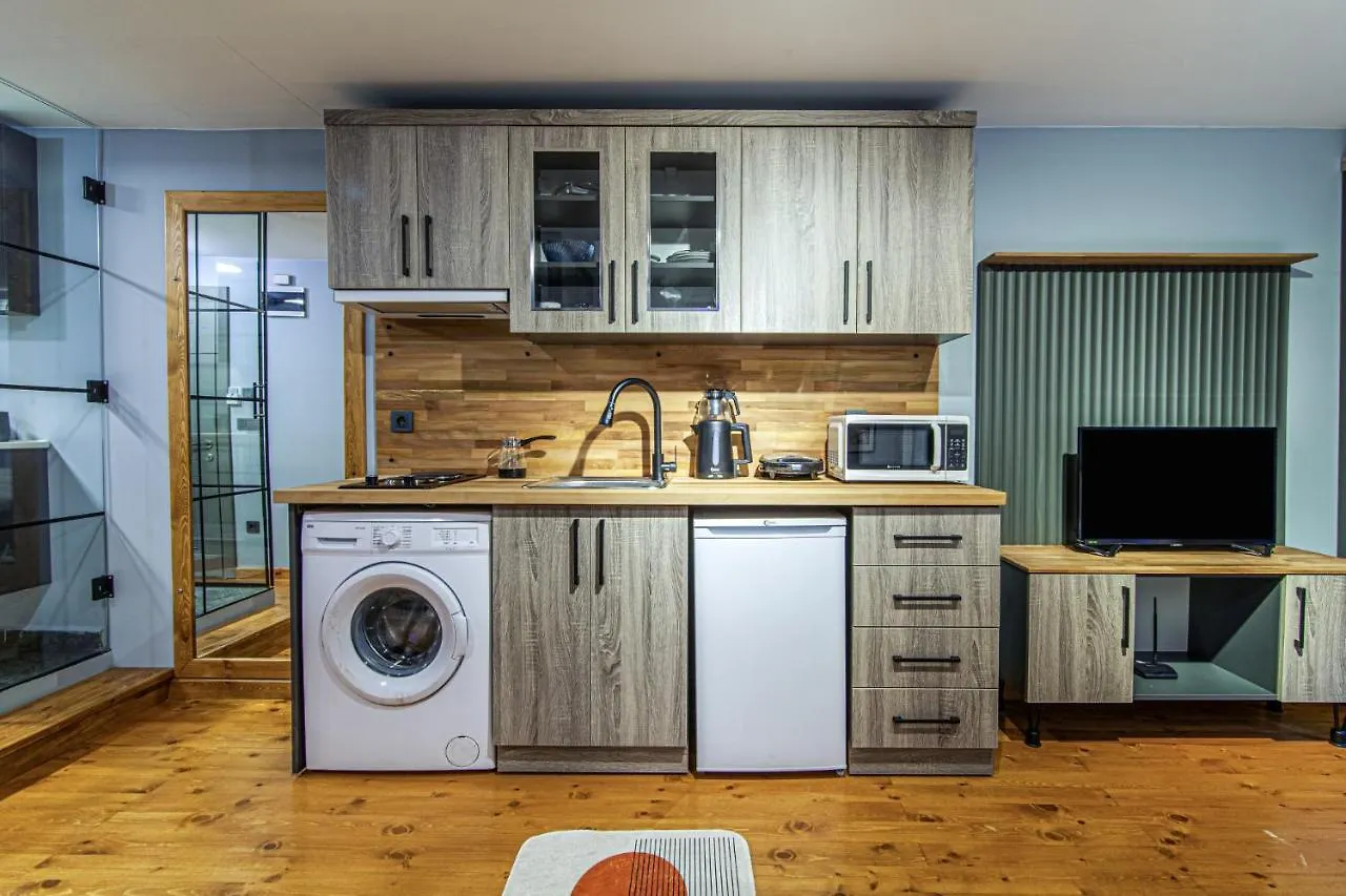 Chic Studio Flat Close To Kennedy Avenue In Fatih İstanbul 0*,  Türkiye